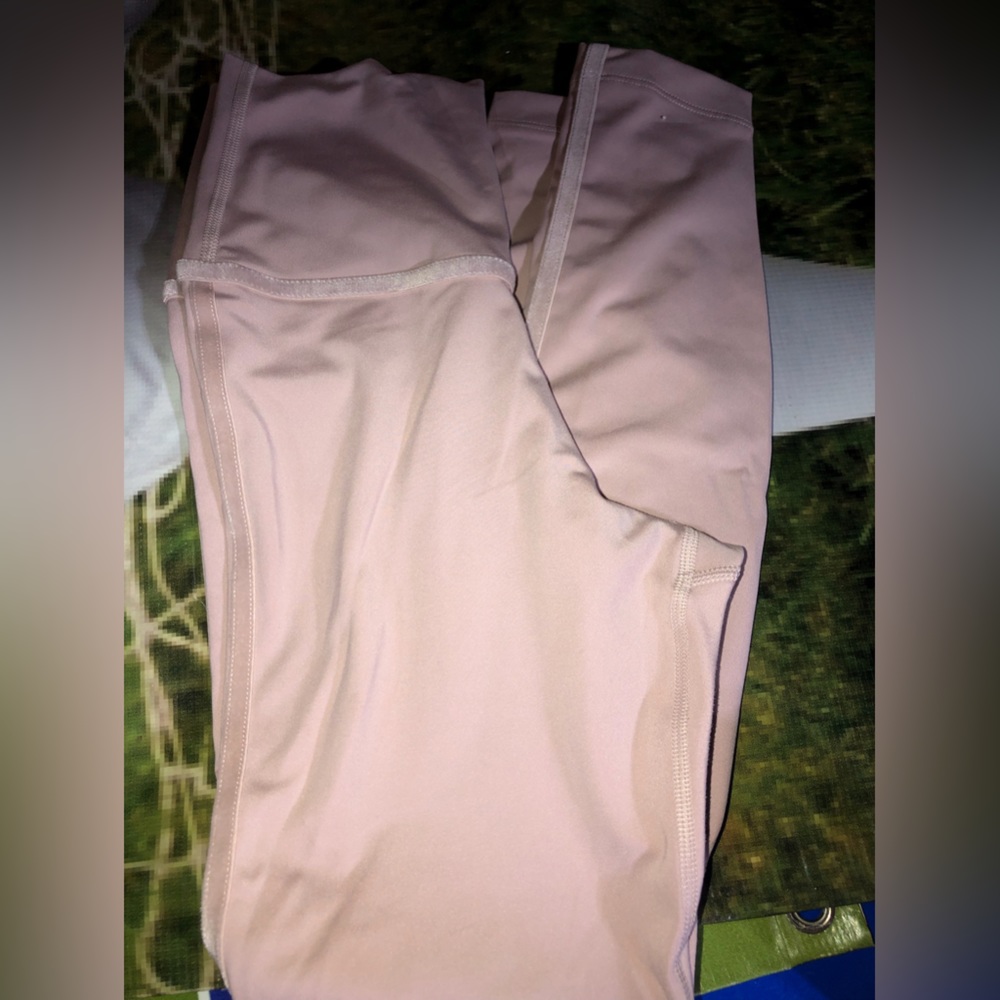Pink Nike leggings